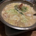 牛もつ鍋専門店 鍋秀 - もつ鍋　一人前¥2000