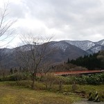 Fujiya Shokudou - 鬼首の山は白くなってますね。