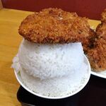 キッチンオトボケ - ミックスフライ定食（特盛）、生卵920円