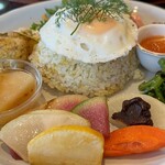 やさい料理の台所　むーみんの森 - タンドリーチキンのチーズ焼きセット 1650円。