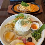 やさい料理の台所　むーみんの森 - タンドリーチキンのチーズ焼きセット 1650円。