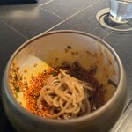 Cha tei - 〝からの麺〟山椒を練り込んであり、麻辣の完成｡