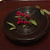 分とく山 - お食事前のお迎えの彩。素敵〜。二日酔いだけどワクワクしたー。