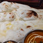 インドカレーハウス サニー・タージ - ナン