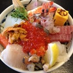 マルトモ水産 鮮魚市場 - スペシャル海鮮丼