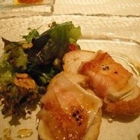 オチェーアノ - 前菜シェーブルチーズとパンチェッタのサラダくるみ風味