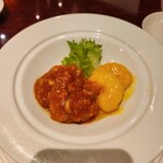 萬珍樓 本店 - 海鮮二種作り(海老の柚子ソース、白身魚のチリソース)