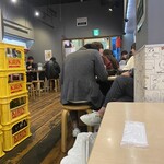 トマトラーメンと辛めん 三味 - 店内