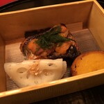 京料理 木乃婦 - （焼物）カマスと雲丹の焼物、蓮根、さつまいも、アオサノリ