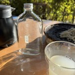 そば処 湧水 - いいちこボトルを蕎麦湯で割って