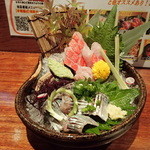 Izakaya Tebaage Ippo - 金目鯛と秋刀魚のお刺身