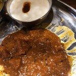 the MANDA - 最後、濃いカリーにヨーグルト混ぜ