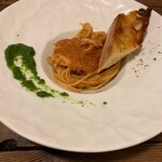 Re CAFe - シーフードパスタとバゲット  九条ネギソース