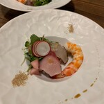 Re CAFe - 真鯛と寒ブリの手毬寿司
