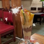 チャップリン喫茶 - チャップリンパフェ