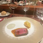 スガラボヴィー - 小にしたけど普通サイズでも余裕でペロリといけたかもなお肉。美味しすぎた。。！