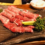 焼肉 鶴北 - タン盛り合わせ