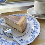 ドトールコーヒーショップ - チーズケーキとブレンドコーヒーセット740円