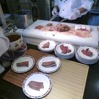 リュクス ダイニング ハプナ - ローストビーフは1人前ずつ取り分けてくれます