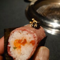 名古屋焼肉きらく - 海苔で巻いていただきます！