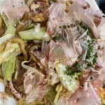 かぶや - 太麺でソースもおいしい。