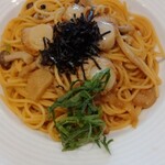 オリーブの丘 - ホタテときのこのガーリックバター醤油