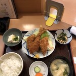海鮮句菜 三楽 - アジフライ定食1250円