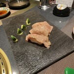 Azabu Juuban Yakiniku Buruzu - 