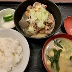 Sakura Shokudou - もつ煮込み定食（830円）