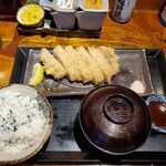 岡本庵 - 吟上ロースかつ定食