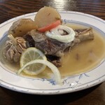 DARBAAR Pakistani Restaurant - ダムポホにはニンニクが丸ごとお供してます。
                                コレがまたウマいんだわ…