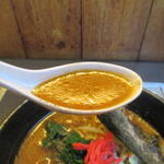 幸楽 - 万人向けのスープ