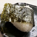 三徳 - おにぎり鮭275円