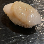 鮨 波づき - ホタテ