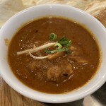 インドカレーレストラン ビシュヌデビ - 日替わりカレー
            マッシュルーム、チキン、じゃがいも