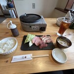 焼肉dining庵 - 料理写真:おまかせセット　1500円