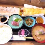 海彦 漁師の海鮮料理屋 - ニコイチ定食¥2000 ご飯＋¥50