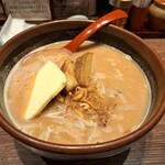 麺場 田所商店 - バターの下にポテトがあります