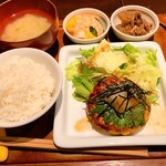 パルファン - 本日のごはん　豆腐ハンバーグ
