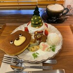 ヘンテコ 森の洋菓子店 - クリスマスくまパンケーキセット
