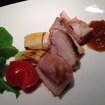 炭火鉄板焼　杜季 - 鶏の串焼きアップ