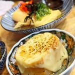 もつ煮・おでん モモイロニューエビス三宮横丁 - 