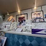 カフェ・ド・ラーク - 内観