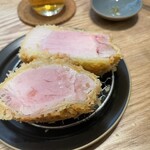 とんかつ成蔵 - シャ豚ブリアンかつ（梅山豚）、特ロースかつ（梅山豚）
