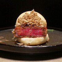 焼肉うしごろ 池袋店 - ☆和牛ヒレカツ トリュフチーズバーガー(*^^)v☆