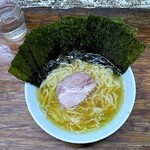 家系ラーメン まこと家 - ラーメン並900円