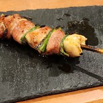 焼鳥 せきね - すね肉と九条ねきのタレ焼き