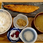 Daiki Suisan Kaisendon To Himono Teishoku Senmonten - 銀鮭ハラス定食