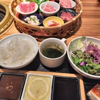 焼肉 龍園 西中洲店 - 