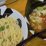 つけ麺 おんのじ 熊本新市街店 - 節の日！つけ麺並盛600円